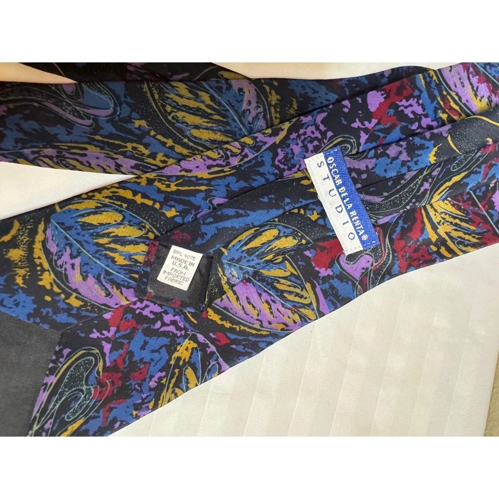 Oscar de la Renta Studio Mens Silk Tie Abstract Floral Leaf Navy Purple Gold USA